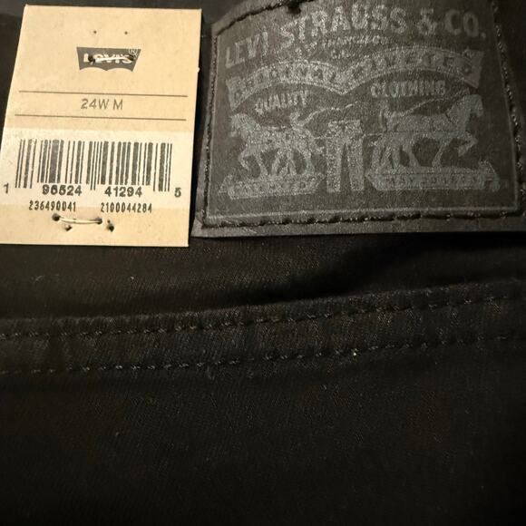 Levi's Classic Bootcut, Mid-Rise, Soft Black, Women's Plus Size 24W, NWT - Picture 8 of 11